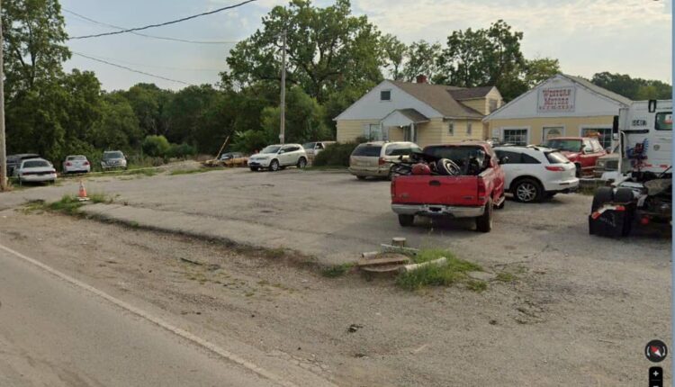 Conductor muere en incendio