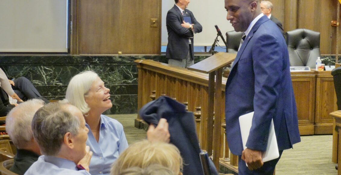 Quinton Lucas: Bajan 21% los homicidios en Kansas City