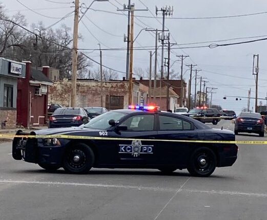 Policía de KC, Missouri, se enfrentó en tiroteo y sospechoso fue detenido