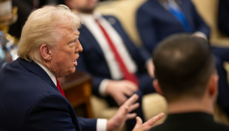 Tensión comercial: Trump eleva aranceles en 50% a Canadá en respuesta a Ontario